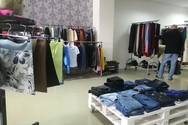 Добромаркет на Архиерейской и Садовой работает каждый день.