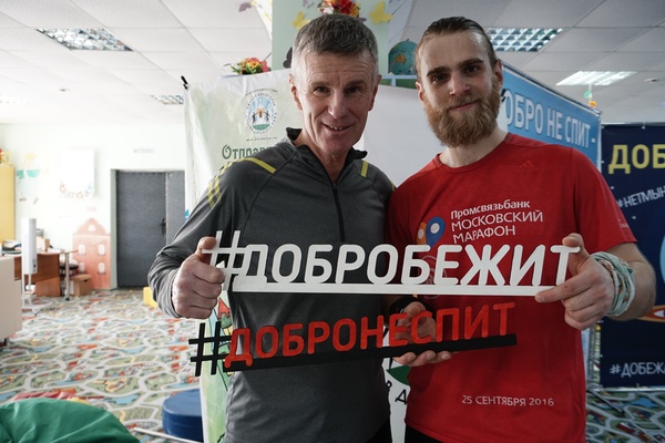 Белгородец пробежал марафон на беговой дорожке в поддержку онкобольных детей